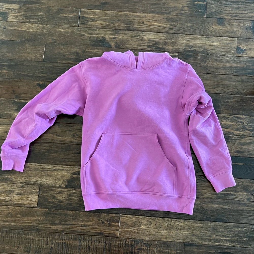 Lululemon sweatshirt